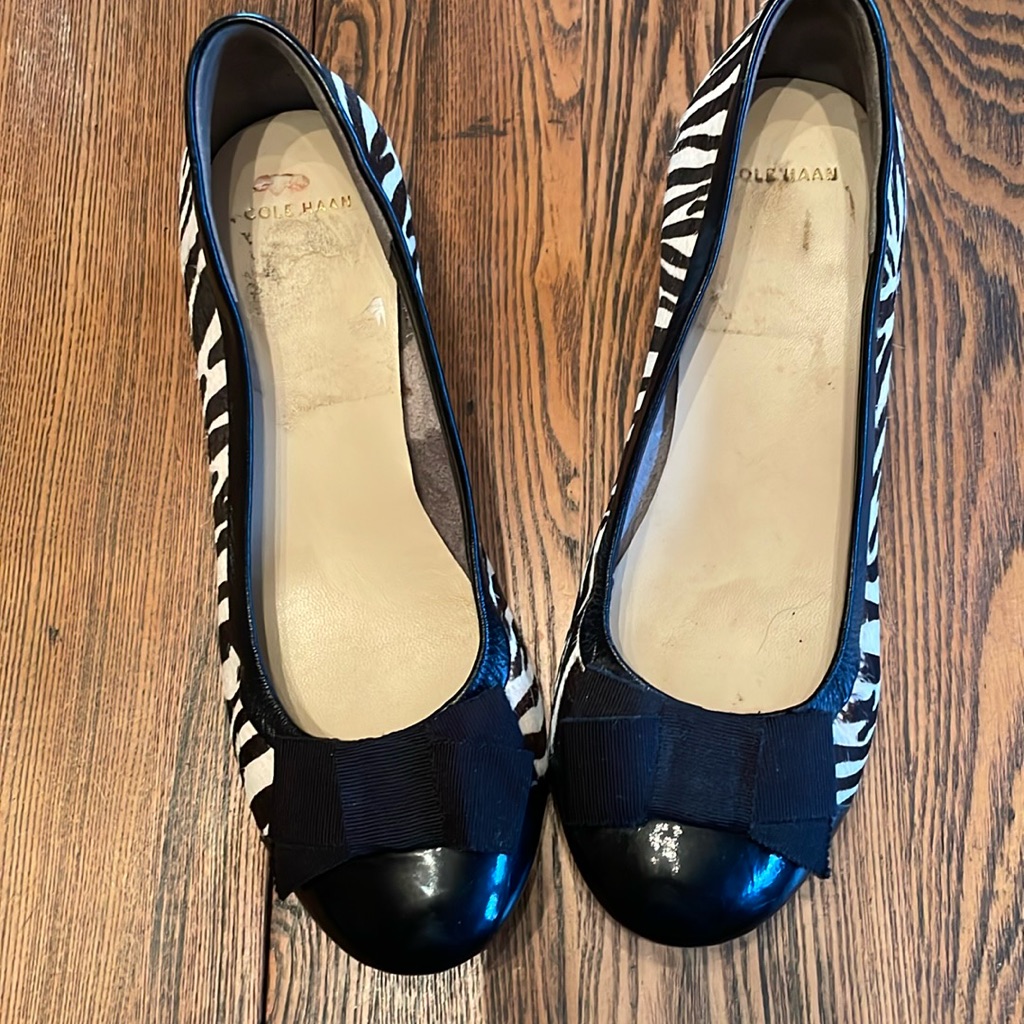 Cole Haan Zebra Print Round Toe Wedge Flat. Sz 7; Nike Technology For Comfort